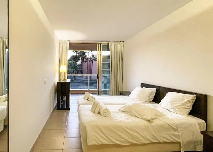 Herdade Dos Salgados,t3 8c-1b, Lagoas Apartament *