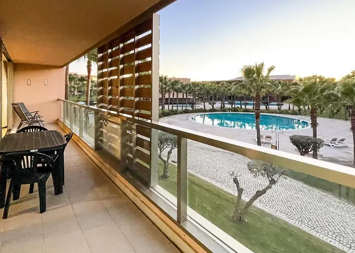 Herdade Dos Salgados,t3 8c-1b, Lagoas *